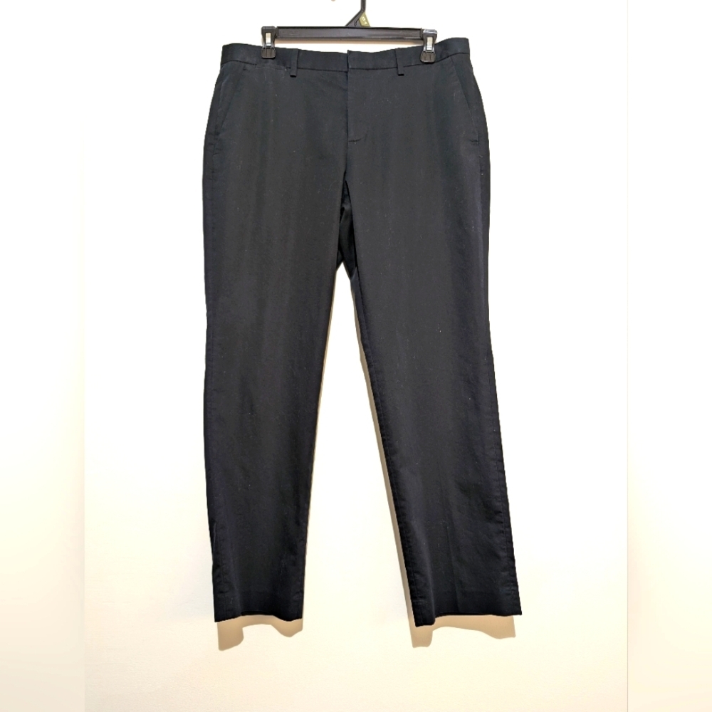 Express Men’s Classic Black Dress Pants – Slim Fit – Size 32x30 – Versatile